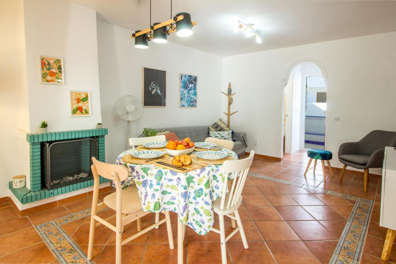 A Cozy And Elegant Townhouse Across The Beach Torre de Benagalbon Exterior photo